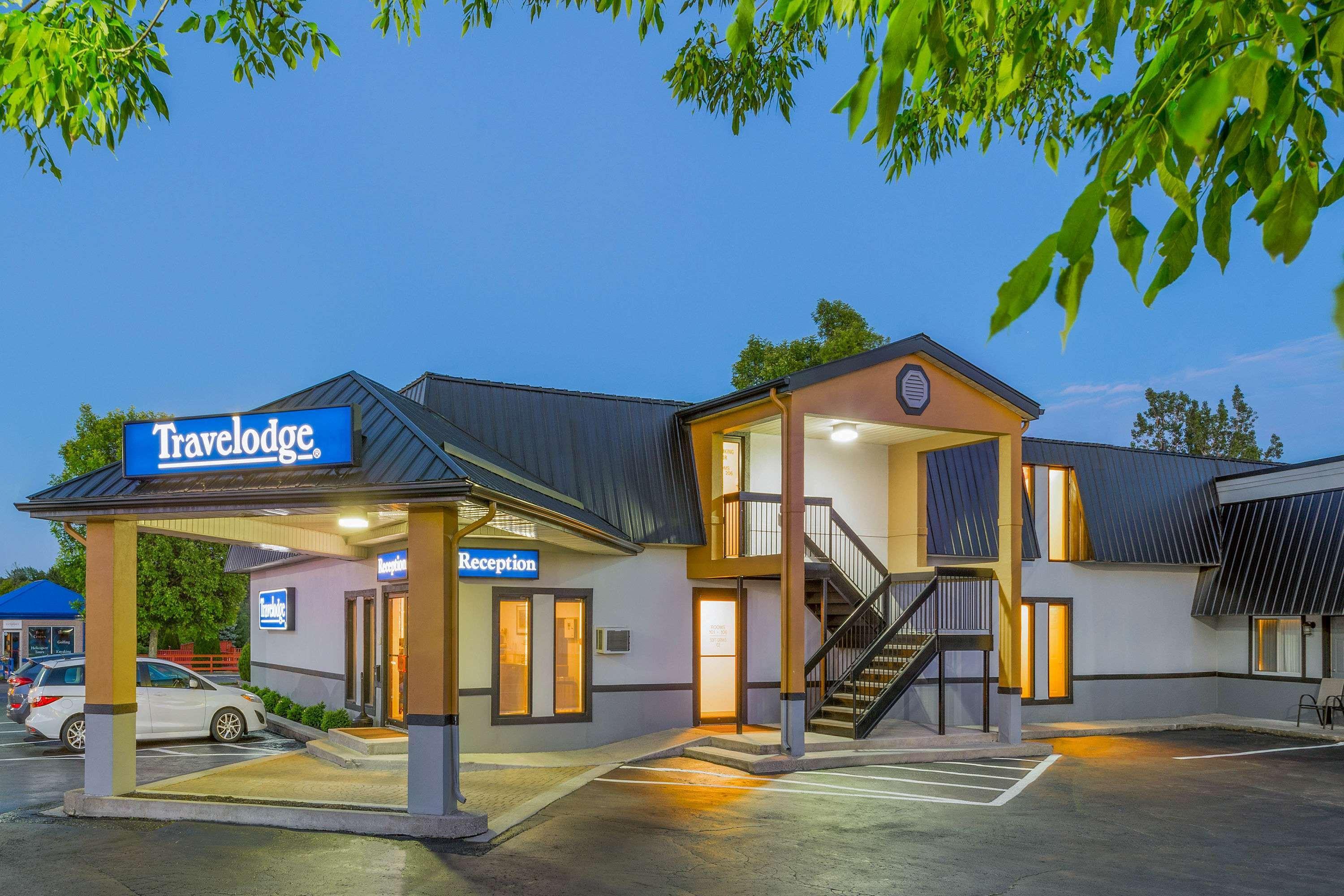 Travelodge By Wyndham גאנאנוק מראה חיצוני תמונה