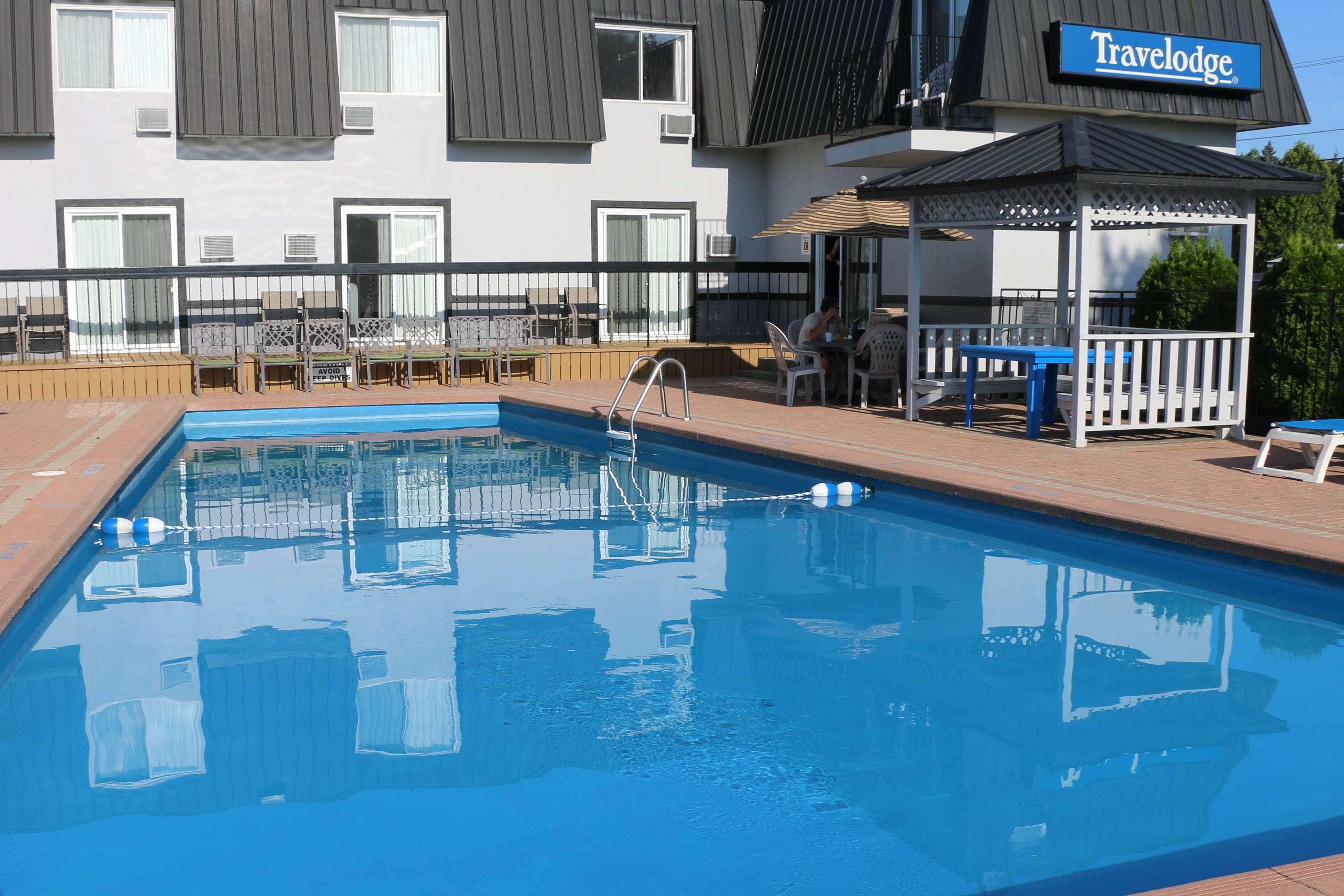 Travelodge By Wyndham גאנאנוק מראה חיצוני תמונה