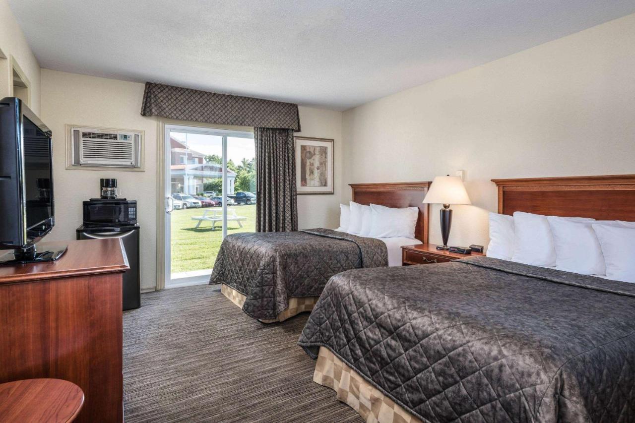 Travelodge By Wyndham גאנאנוק מראה חיצוני תמונה