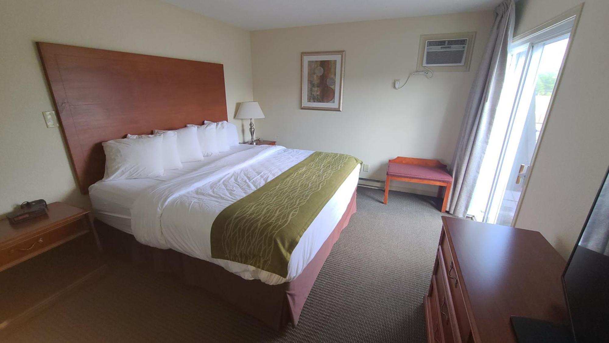 Travelodge By Wyndham גאנאנוק מראה חיצוני תמונה